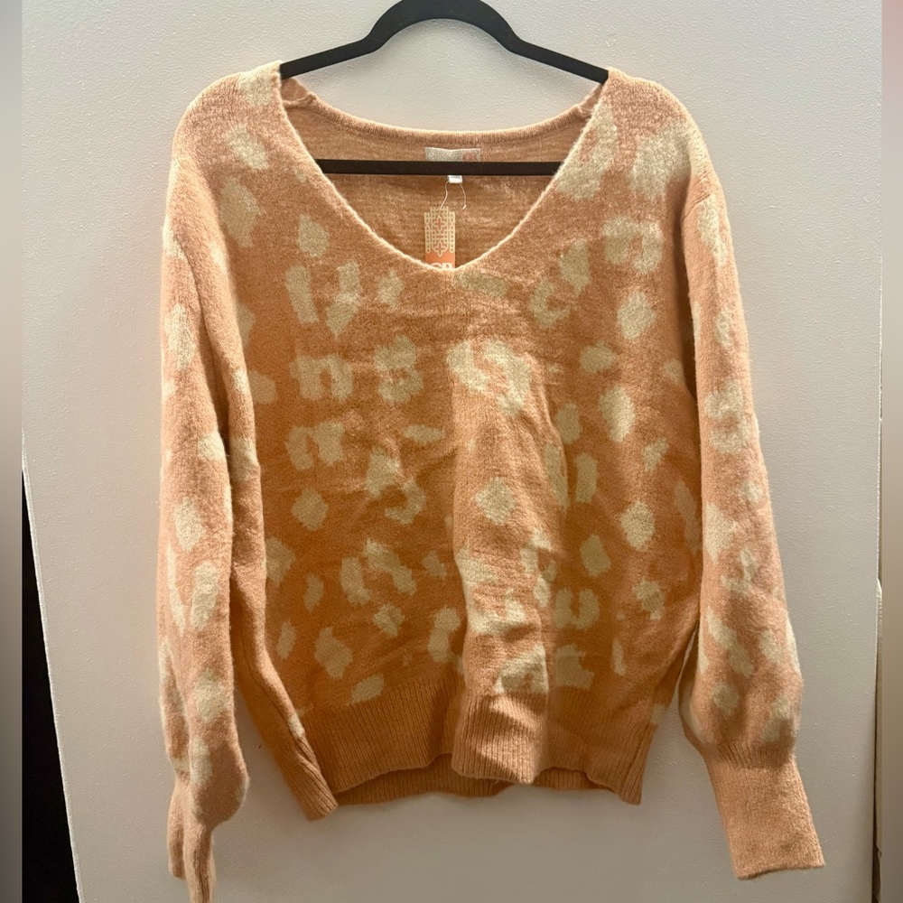 NWT GB Leopard sweater☀️